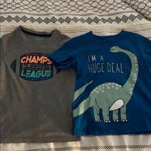 Lot of 2 boys 5/5T Carter’s/Oshkosh short sleeve